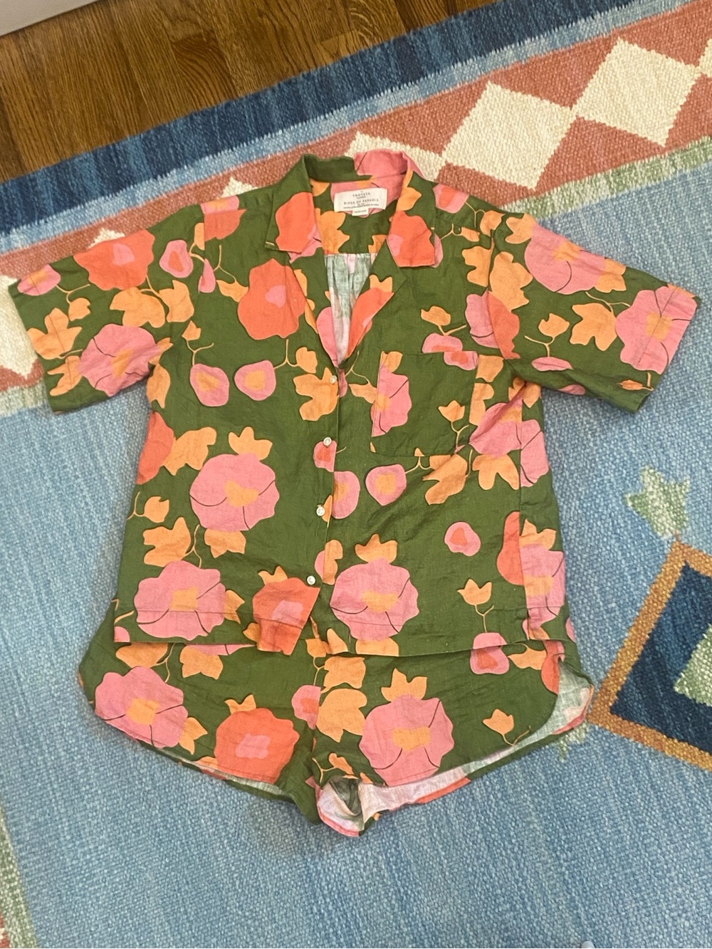 Trovata Birds of Paradis Linen Set in Papaya Bloom - Nico Shirt and Lucy Short M